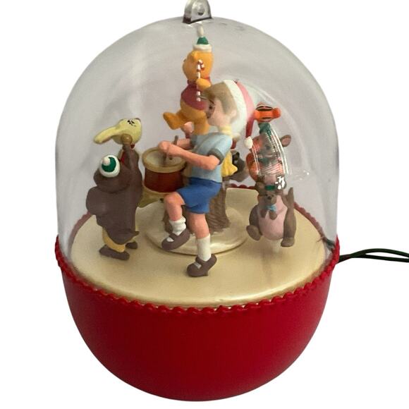 Winnie the Pooh Hallmark Keepsake Ornament 1994 Parade Magic Motion Music TESTED - Picture 5 of 16